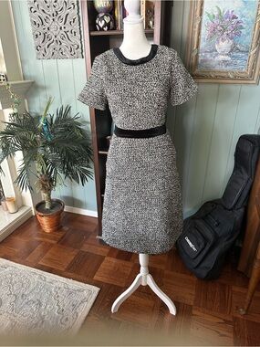 Mo:Vint Black and White Wool Blend Tweed Pencil Skirt with Velvet Trim